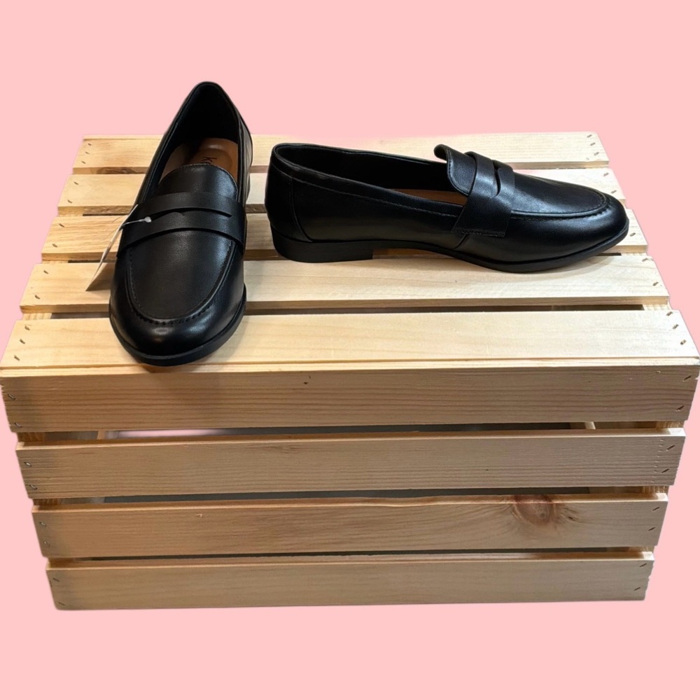 Kensie Gitty NWB Classic Black Penny Loafers Women 8.5 Preppy Spring Minimalist